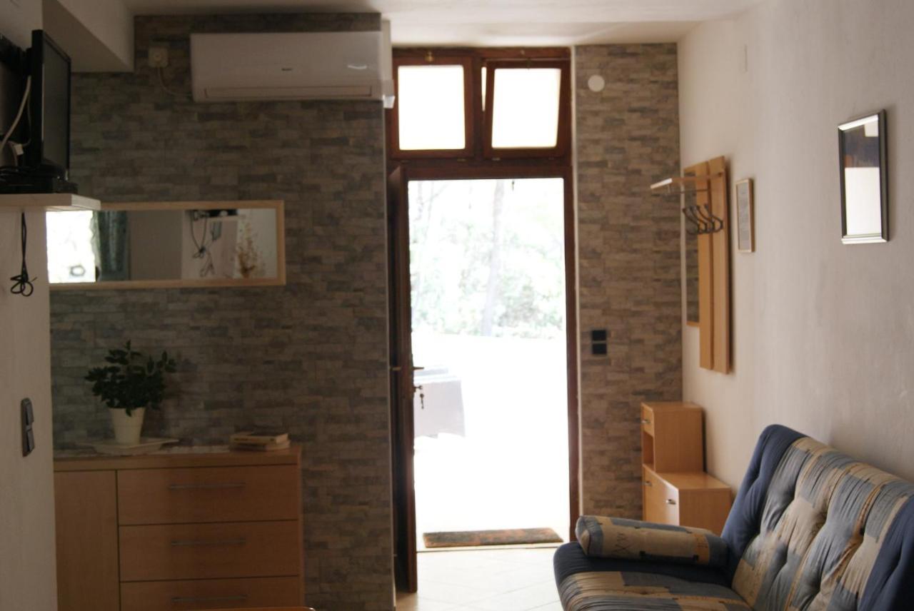 Seaside Secluded Apartments Zavala, Hvar - 15357 Jelsa Kültér fotó